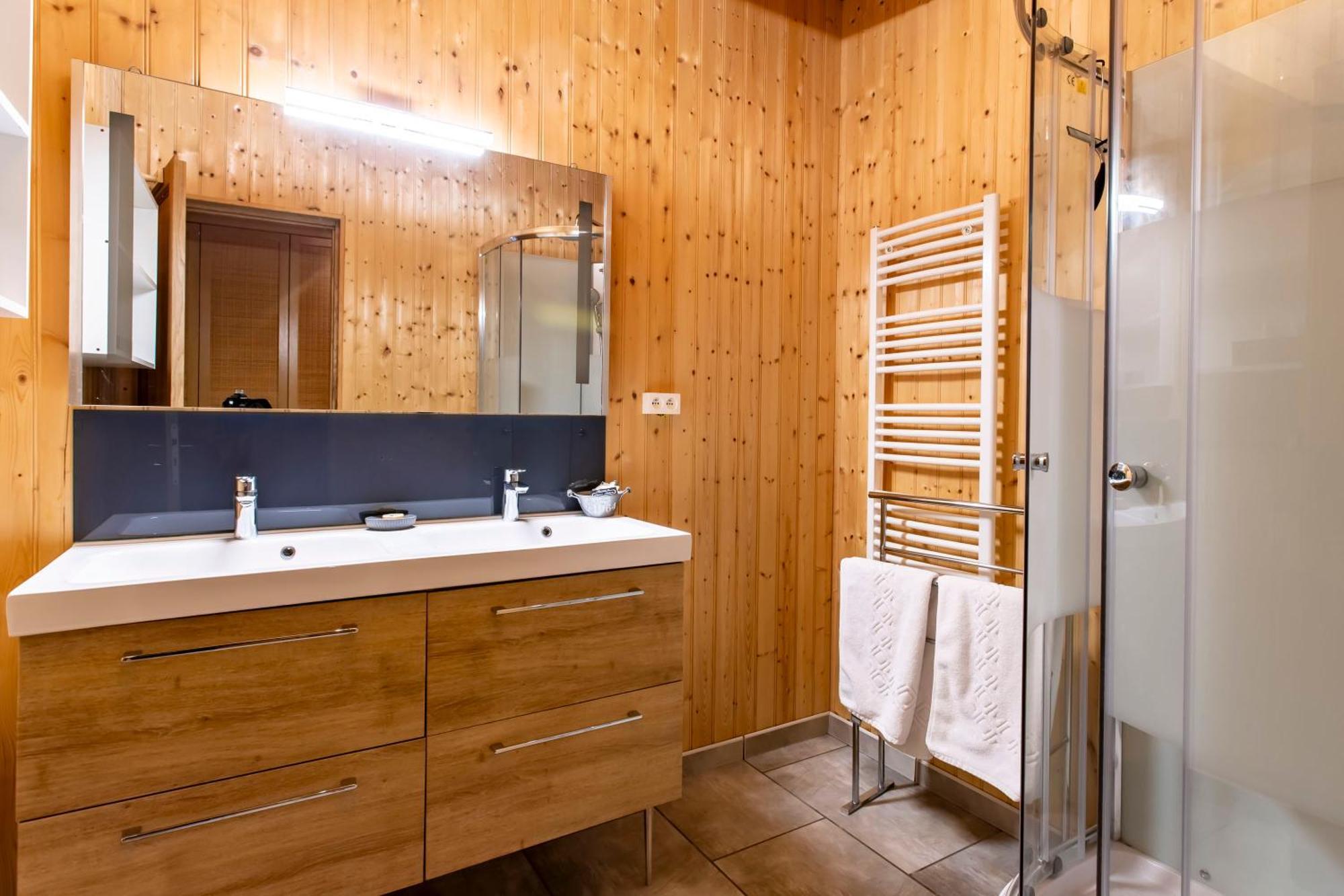 Chateau De Bellevue B&B Et Appartements Avec Piscine Saisonal Chauffee Et Chambres Partout Climatisees Saint-Avit  エクステリア 写真