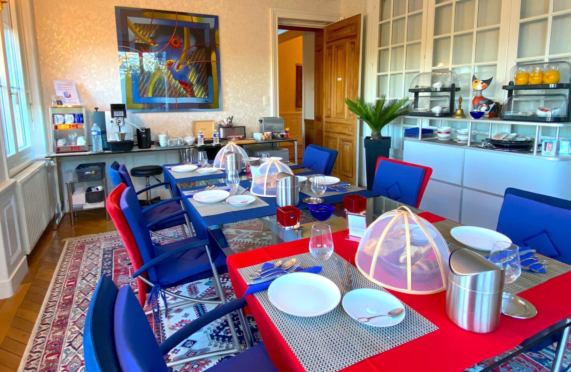 Chateau De Bellevue B&B Et Appartements Avec Piscine Saisonal Chauffee Et Chambres Partout Climatisees Saint-Avit  エクステリア 写真