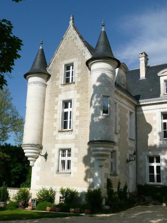 Chateau De Bellevue B&B Et Appartements Avec Piscine Saisonal Chauffee Et Chambres Partout Climatisees Saint-Avit  部屋 写真