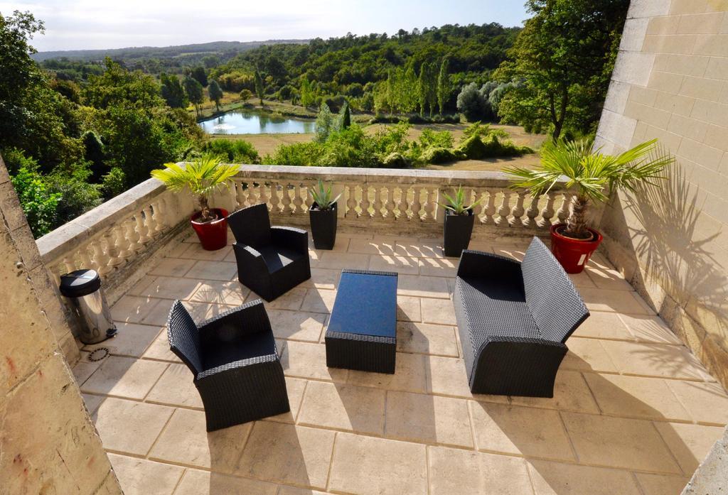 Chateau De Bellevue B&B Et Appartements Avec Piscine Saisonal Chauffee Et Chambres Partout Climatisees Saint-Avit  エクステリア 写真